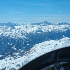 Flugwegposition um 12:03:29: Aufgenommen in der Nähe von Gemeinde Obertilliach, 9942 Obertilliach, Österreich in 2617 Meter